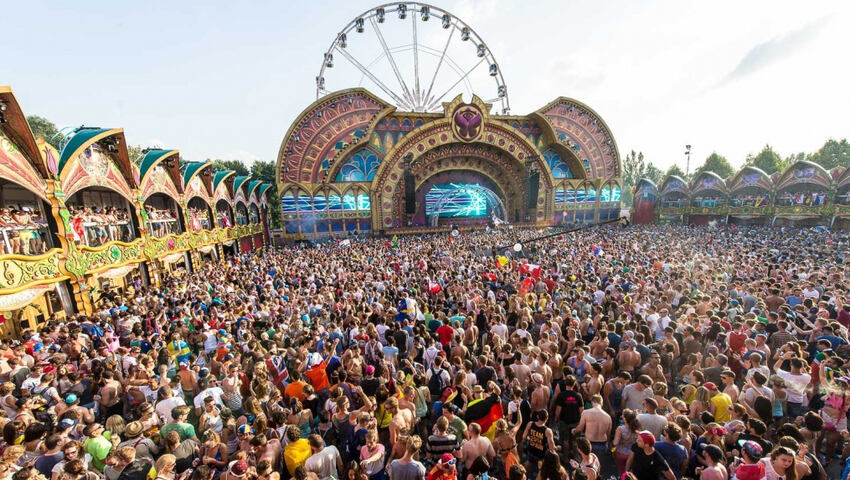 We Are Tomorrowland - 10 Jahre Tomorrowland in einem Buch